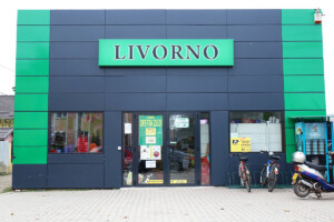 Supermarket Livorno la 3 minute de Ansamblul Intrarea cu Tei Livorno supermarket